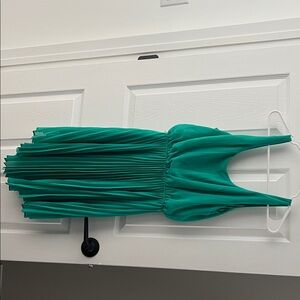 Bebe Vibrant Green Dress